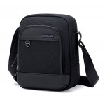 ARCTIC HUNTER τσάντα ώμου K00689, 2.7L, μαύρη